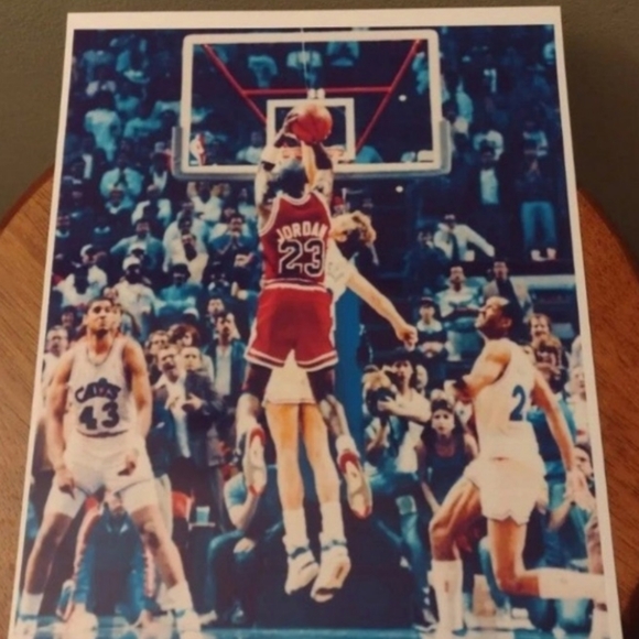 MICHAEL JORDAN CHICAGO BULLS ULTRA PREMIUM GLOSSY 8.5x11 OLD SCHOOL 7 POSTER SET - Picture 3 of 7